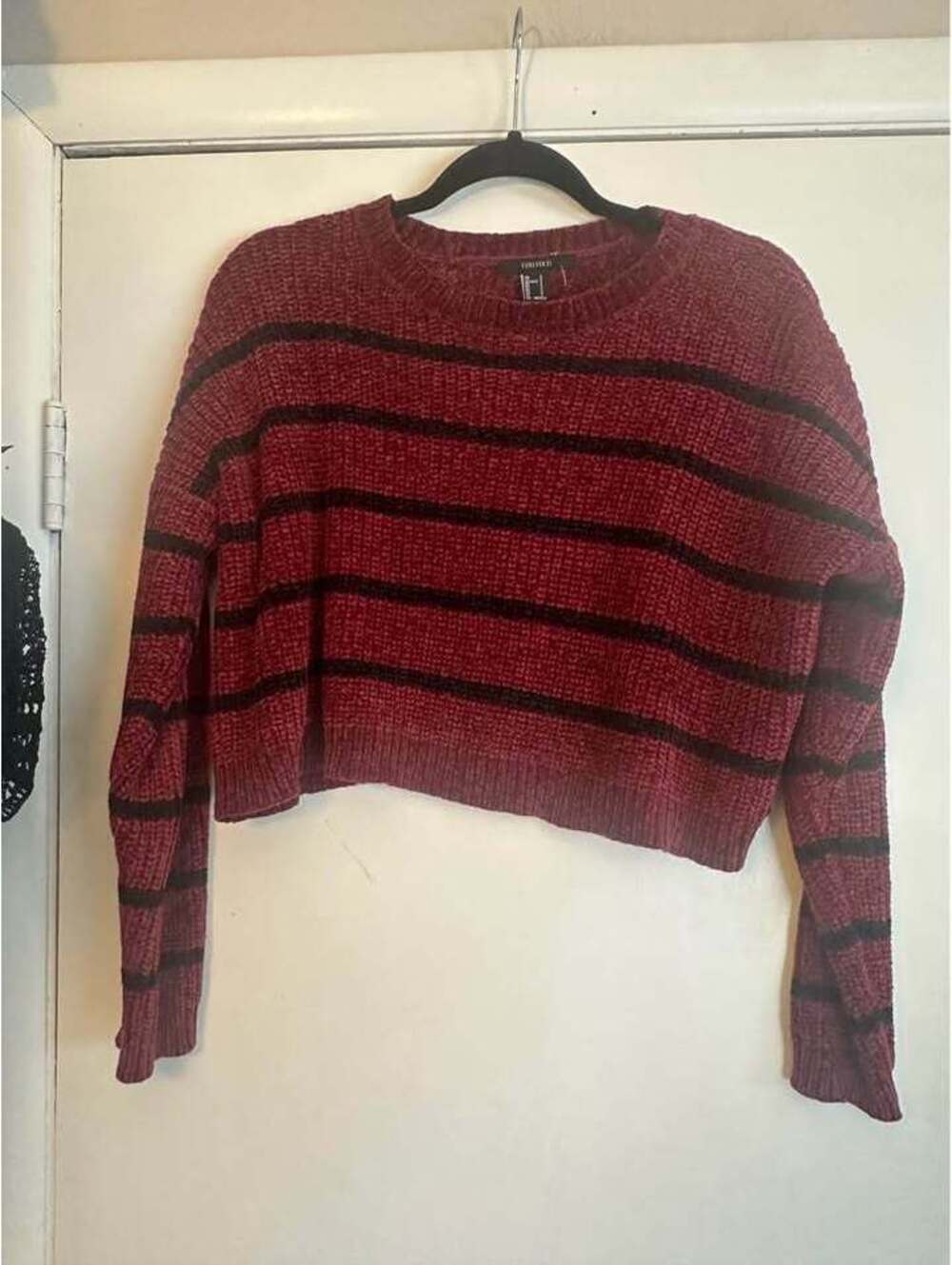 Forever 21 Striped Cropped Chenille Sweater women’s small